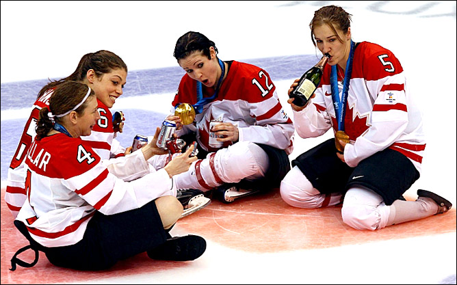 Женская сборная Канады по хоккею Ванкувер 2010